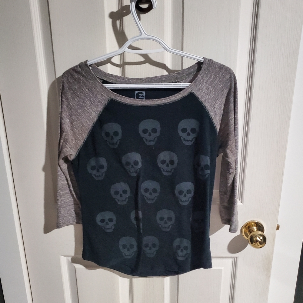 Billabong Skull Baseball Tees, Small